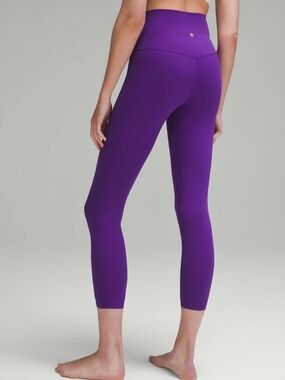 Lululemon 💜